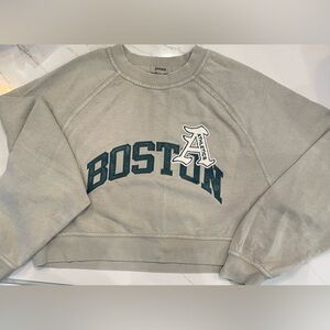 Garage "Boston Athletics" Cropped Crewneck Green Sweatshirt Size Medium
